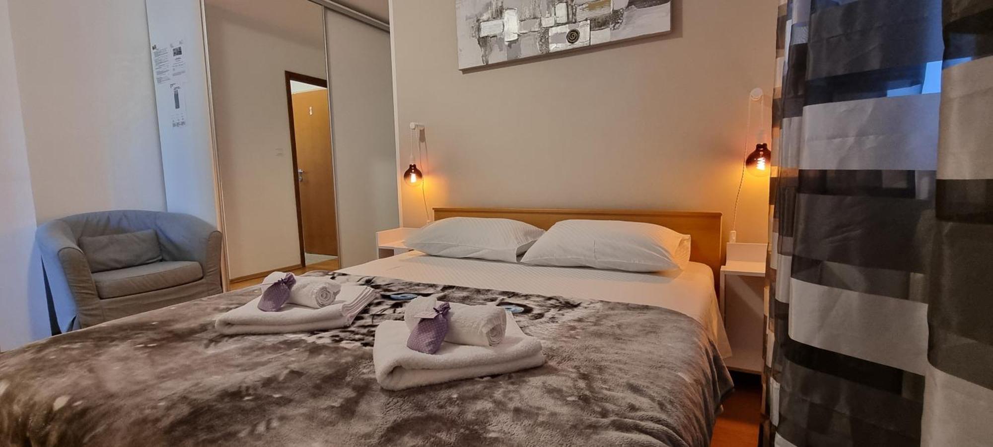 Apartment Rajci Cres Buitenkant foto